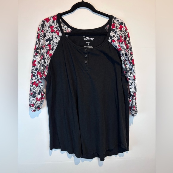 Disney Minnie/Mickey 3-Button Raglan Tee/Size 2/Black w/ Character Print Sleeves - Picture 9 of 12
